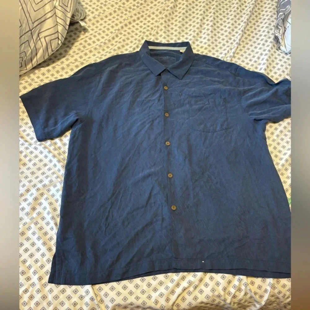 Tommy Bahama Shirt Men X Large Dark Blue Floral Button Up Casual Original Fit
